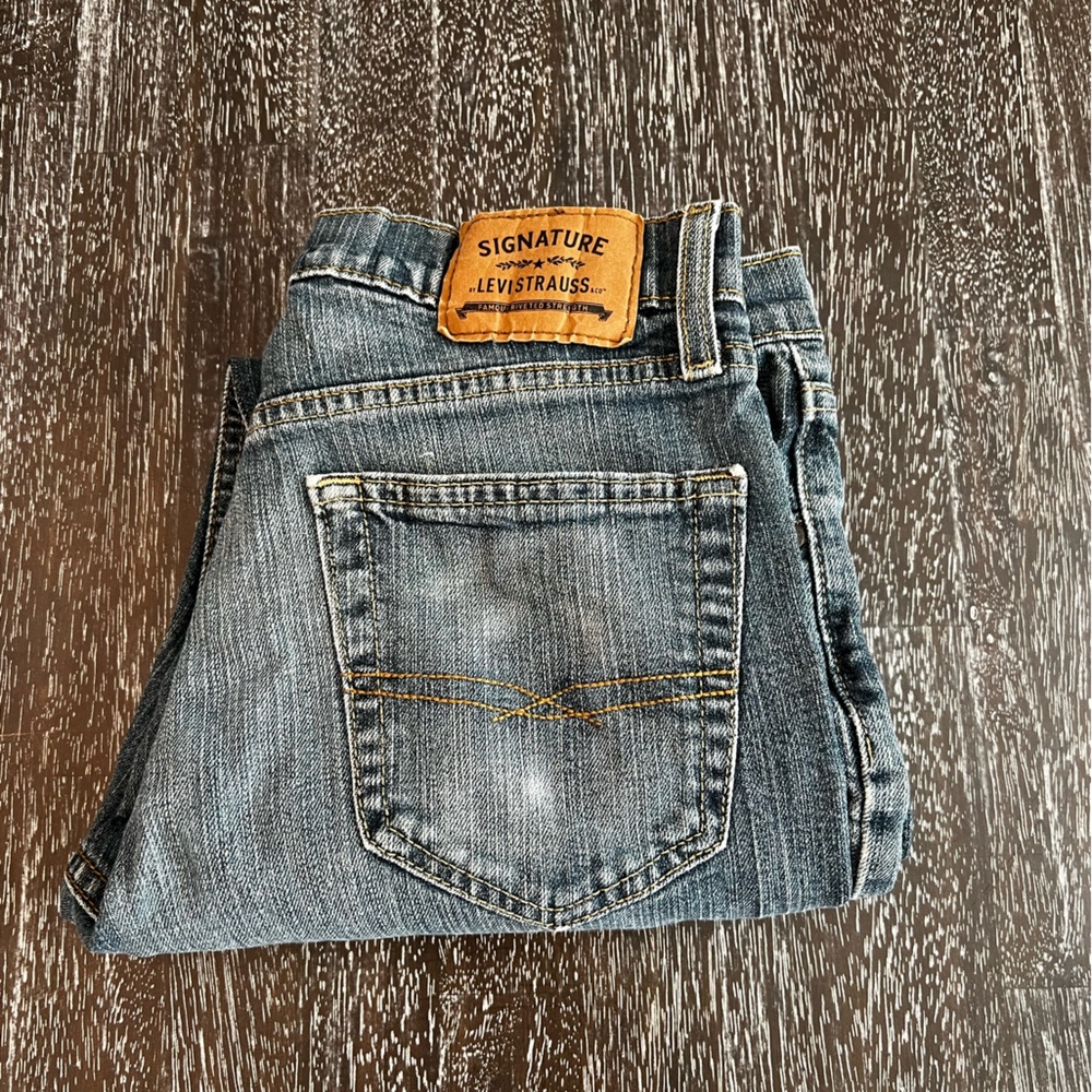 Levi’s Signature Athletic Jeans